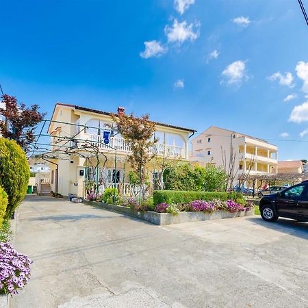 Apartments Mijatovic Lopar Zewnętrze zdjęcie