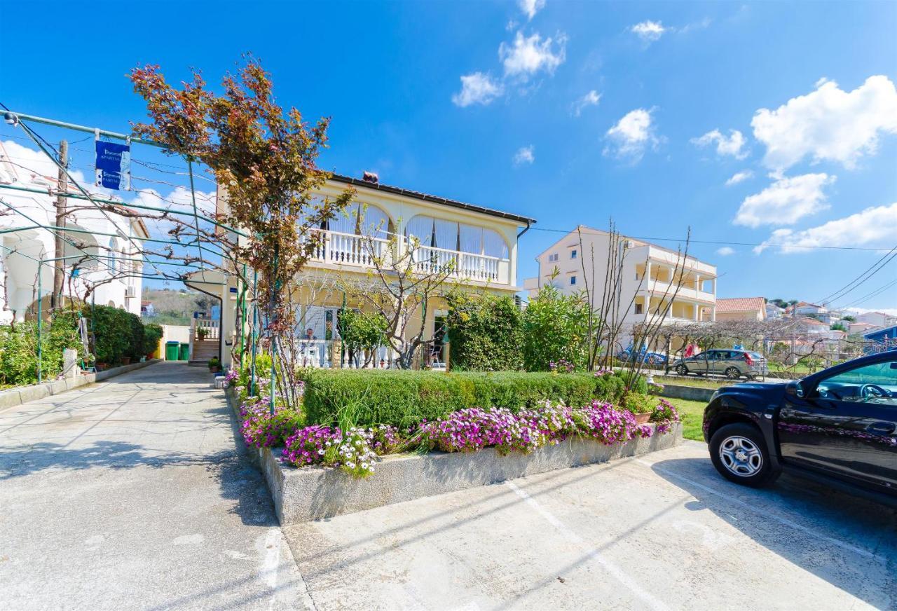 Apartments Mijatovic Lopar Zewnętrze zdjęcie