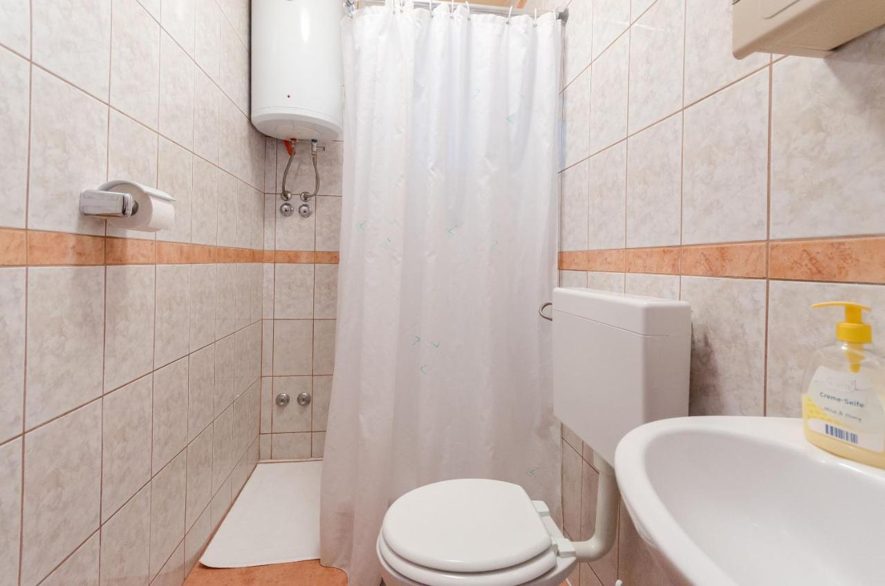 Apartments Mijatovic Lopar Zewnętrze zdjęcie