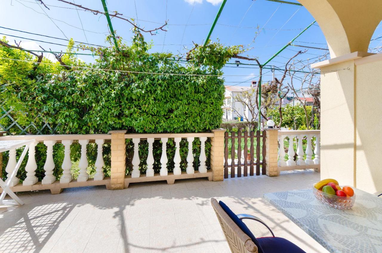 Apartments Mijatovic Lopar Zewnętrze zdjęcie