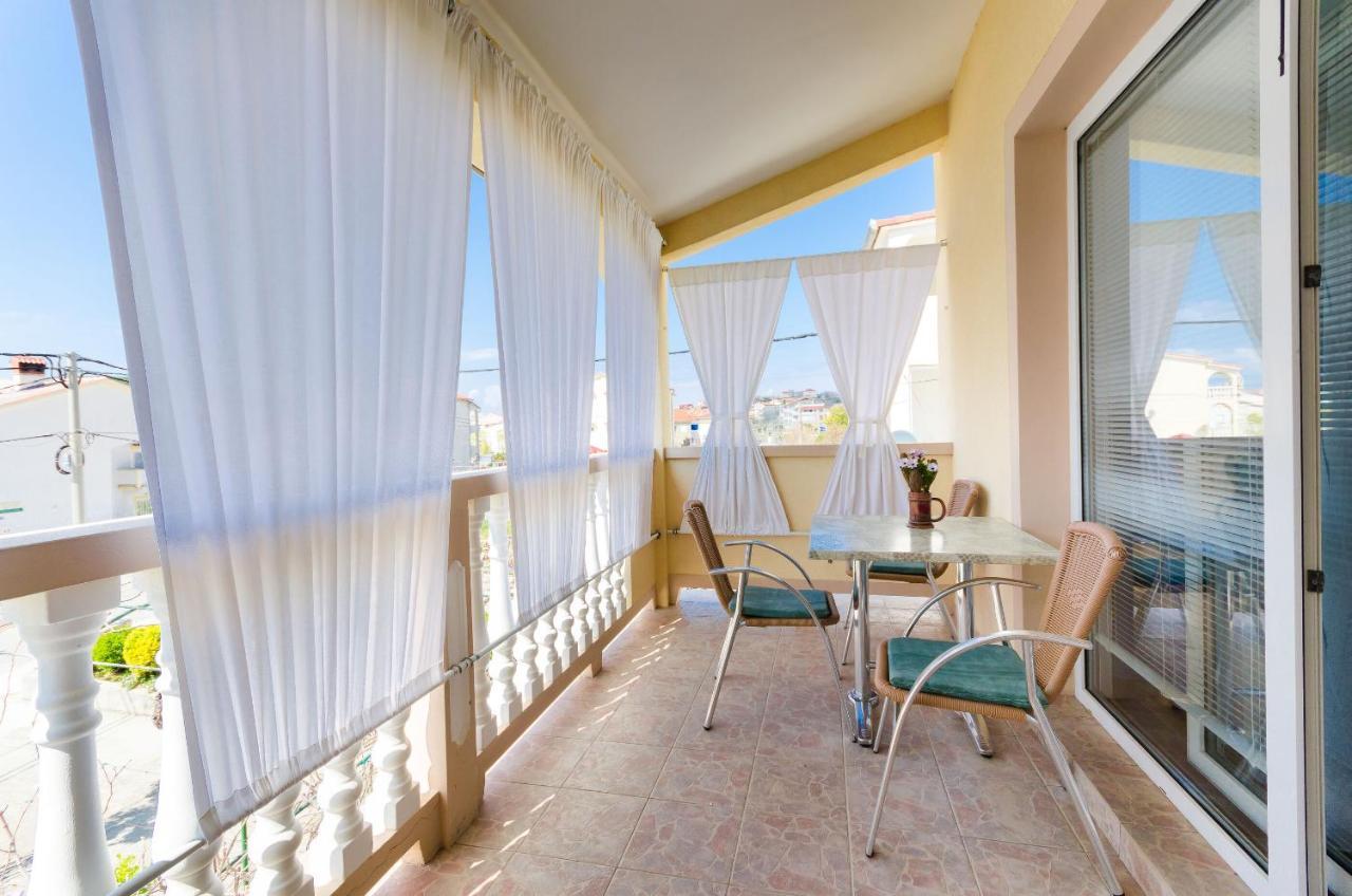 Apartments Mijatovic Lopar Zewnętrze zdjęcie